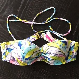 Victoria’s Secret bandeau bikini top